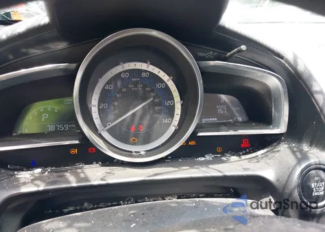 2017 Toyota Yaris Ia из США, поврежденный, VIN 3MYDLBYV3HY170232